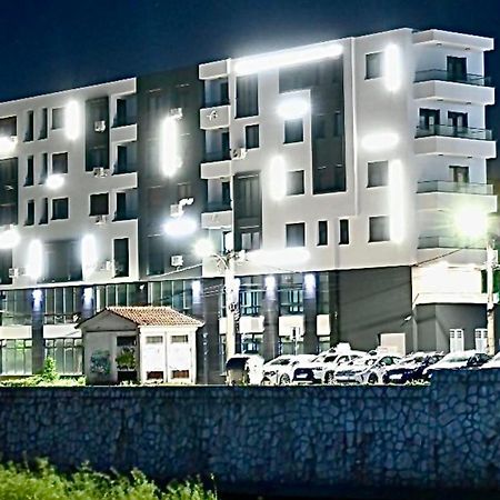 Riverside Nis Exterior photo